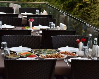 Dora Hotel - Araklı - Restaurant