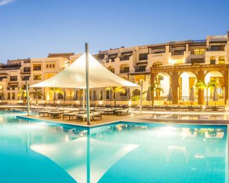 Fanar Hotel & Residences - Salalah - Pool