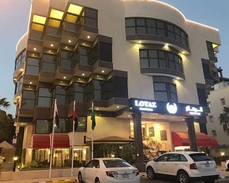 Lotaz Hotel suites - Jeddah - Building