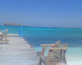 The Swimming Pigs Resort-Peach - Rokers Point Settlement - חוף