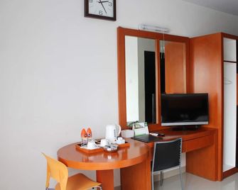 Hotel Grand Karawang Indah - Karawang - Room amenity