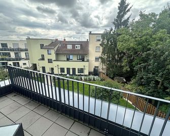 Hotel Athen Kelsterbach Frankfurt Airport - Kelsterbach - Balkón