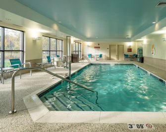 TownePlace Suites by Marriott Bangor - Bangor - Piscina