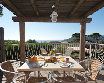 Résidence Marina Di Santa Giulia - Porto Vecchio - Balcón