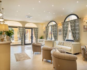 Hotel Regina Elena - Olbia - Ingresso