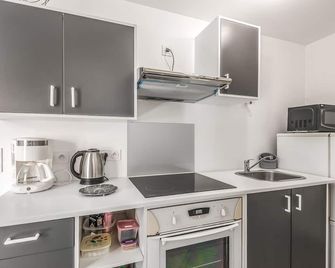 Air-conditioned city-center T2 with exterior - Narbona - Kuchnia