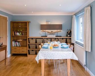 Suilven, Aldeburgh - Aldeburgh - Dining room