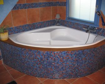 Chambres d'Hôtes Le Mûrier - Bressuire - Zimmerausstattung