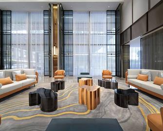 Harris Hotel & Suites Nagoya Batam - Batam - Lounge