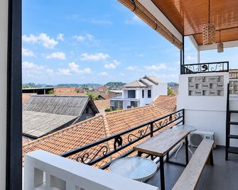 Hotel O near Mall Boemi Kedaton 1 - Bandar Lampung - Parveke