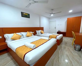K11 Express - Opp Express Avenue - Chennai - Bedroom