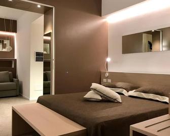 Hotel Palme - מונטרוסו אל מארה - חדר שינה