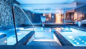 Balthazar Hotel & Spa Rennes MGallery by Sofitel - Rennes - Pool