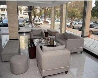 Hotel Redison Blue Area - Islamabad - Lobby