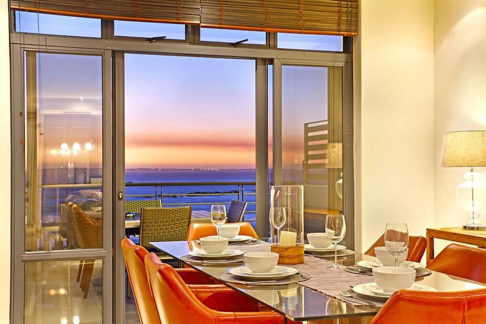 Eden On The Bay 277 - Bloubergstrand - חדר אוכל