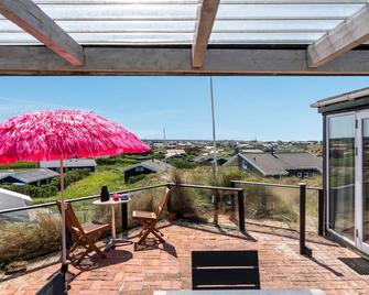 3 Bedroom Beautiful Home In Lokken - Løkken - Balkon