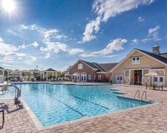 1BD/Williamsburg at Governor's Green - Lots to do! - Williamsburg - Bể bơi