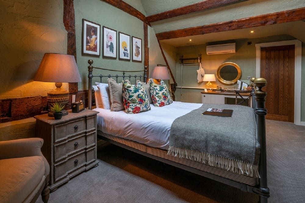 The Bird In Hand - Reading - Bedroom