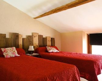 La Corbine - Montracol - Confrancon - Habitación