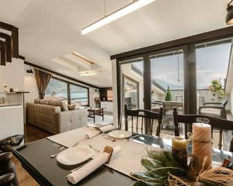 Villa Varosh - אוחריד - חדר אוכל