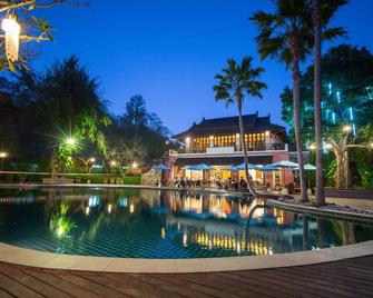 Sibsan Resort & Spa Maeteang - Ban Pao - Pool