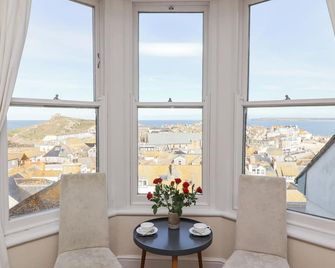 Whistler - St. Ives - Balcony