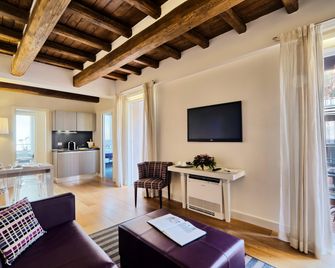 特萊維宮殿豪華公寓 - 羅馬 - 羅馬 - 客廳