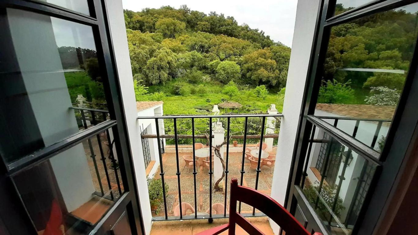 Finca Valbono Apartamentos Rurales y Hotel