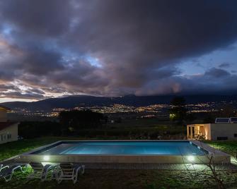 Laje da Bica Agroturismo - Ferro - Zwembad