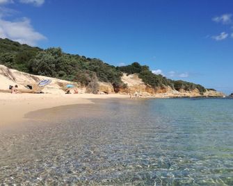 Apartment in a seaside resort - Domus de Maria - Beach