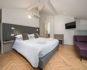 B&b Piedicastello - Trento - Makuuhuone