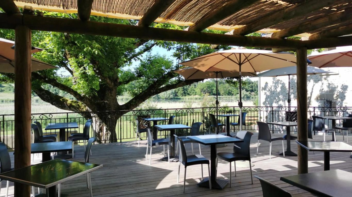 Logis Hôtel Les Vieilles Granges