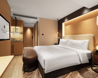 Rezen Langham Honor International Hotel Canton Fair Complex Kecun Metro Station Branch - Free Shuttle Bus to Canton Fair Complex During Canton Fair Period & Free Deliver Service to Guangzhou Baiyun International Airport - Cantón - Habitación