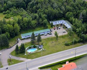 Motel Clair Mont - Sainte-Agathe-des-Monts - Outdoor view