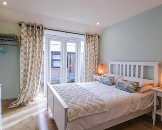 Coastguards View - Herne Bay - Bedroom
