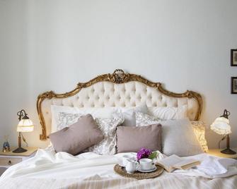 Scacciapensieri Guest House - Arezzo - Habitación