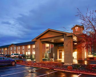 Best Western Plus Rama Inn & Suites - La Grande - Building