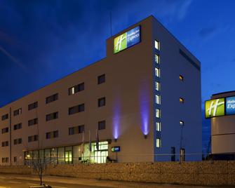 Holiday Inn Express Vitoria - Vitoria - Edificio