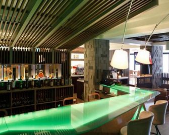 Chuncheon Tourist Hotel - Chuncheon - Bar