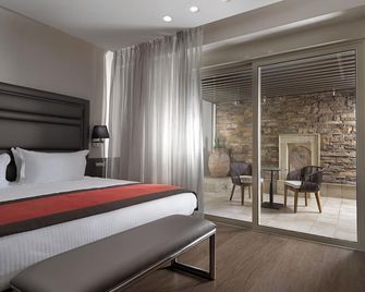Holiday Suites - Athen - Schlafzimmer