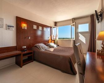 Hotel Les Dunes - Marseillan - Bedroom