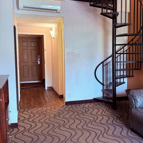 Mountain Valley Inn & Suites image 1