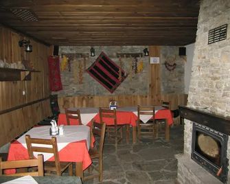 패밀리 호텔 뱔라타 카슈타 코바체비차 - 오그냐노보 - 레스토랑