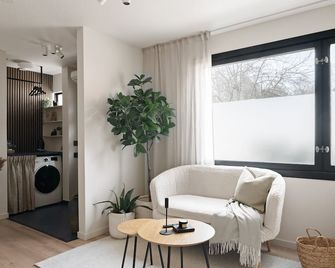 Home Away Apartments - Stockholm - Living room