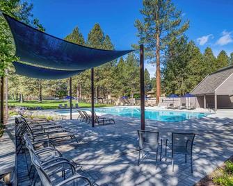 RR601B-1 Bedroom Mt Bachelor Condo-Hot tub - Bend