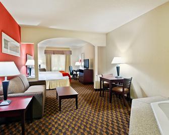 Holiday Inn Express Hotel & Suites Malvern - Malvern - Bedroom