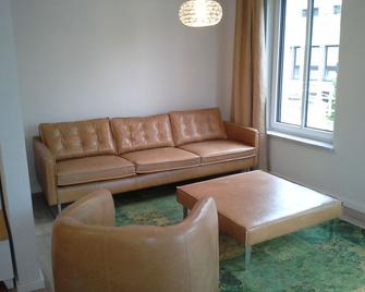 Finest Hotel Suiten Bonn - Bonn - Sala de estar