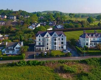 Plas Isa Hotel - Criccieth - Budova
