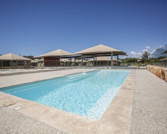 Crowdy Bay Eco Resort - Harrington - Pool