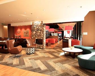 Fairfield Inn & Suites by Marriott Regina - Regina - Salónek